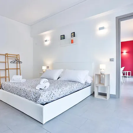 Casa Chiara - Materdei & Salvator Rosa Metro Apartment *